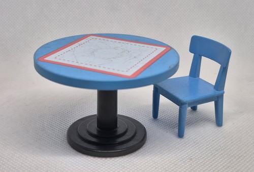 Table ronde bleue chaise - ronde,
