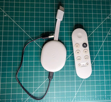 Google Chromecast G454V  With remote and usb cable 
