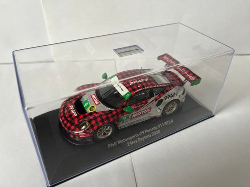 Porsche 911 gt3 - r, pfaff