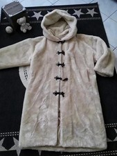 Manteau en fausse fourrure