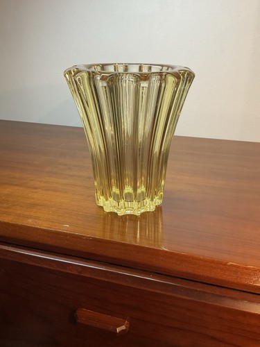 Vase verre moulé - vase,