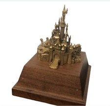 Rare statue disney cast member