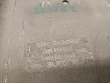 A2466840100 couvre cárter pour MERCEDES-BENZ CLASE A (W176) 180 CDI 2012 5469664