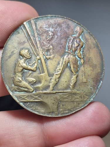 158 médaille tour - médaille,