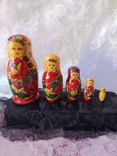 Beautiful Set of 5 Traditional Russian Dolls (Matrioshka)
