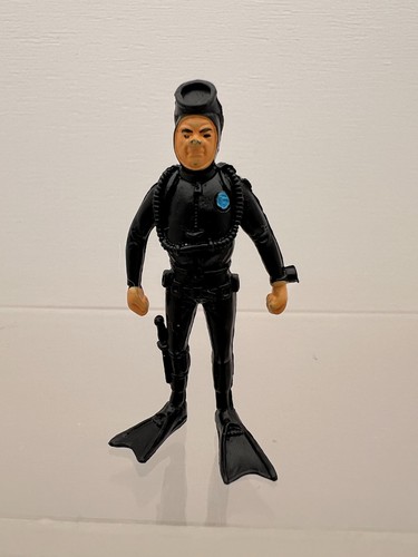 Figurine plongeur pied plat