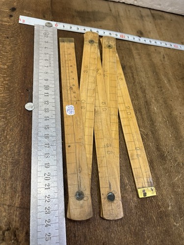 Mètre bois outil ancien - en,