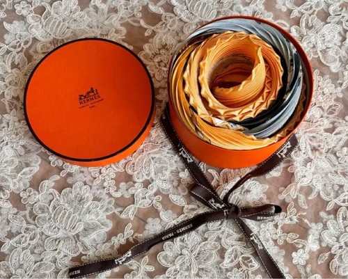 Foulard soie plissé hermes - foulard,