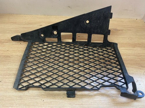 Cache grille radiateur - grille,