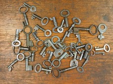 Lot 35 Anciennes clefs