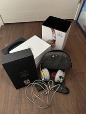 Beats by Dr.Dre Beats Solo3 Wireless Disney Mickey Mouse 90th Anniversary 2018