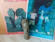 STATUE DE FEMME TRESSES PIERRE