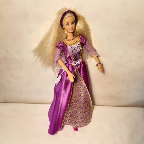 Poupée barbie 2002 avec - poupée,
