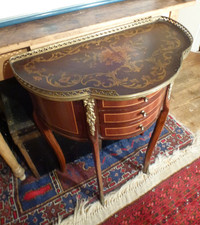 Table D'Appoint En Louis XV