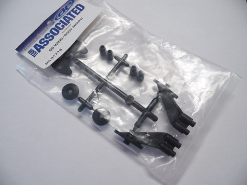 Associated 91718 wing - associated, /