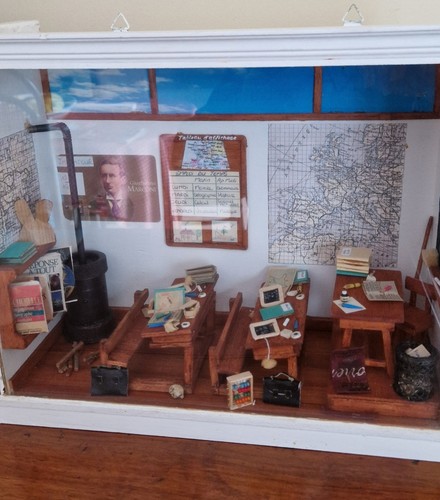 Petite vitrine classe - petite,