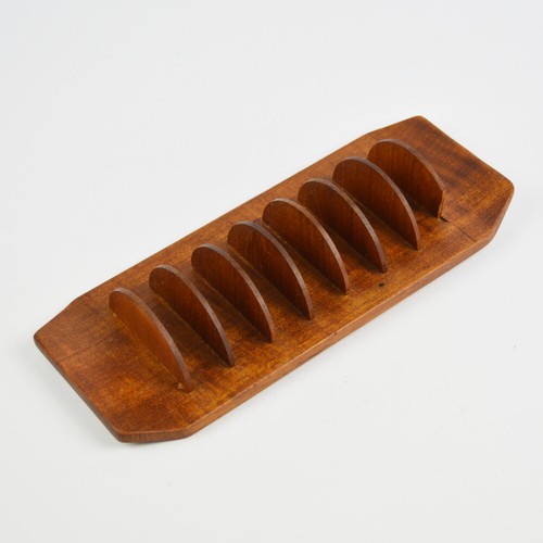 Anri form teak toastrack - form,
