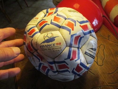 Ancien ballon foot 1994 - de,