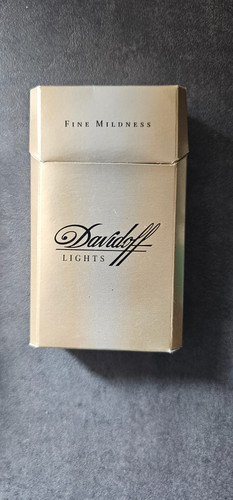 Paquet cigarette vide - paquet,