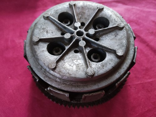Cloche embrayage noix d - et,