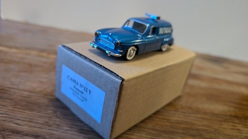 Cama 12 y renault - 1/43,