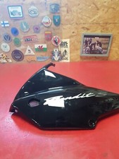 Flanc de carénage gauche SUZUKI BANDIT 1200 S .94421-31F0 .occasion. N*2 .