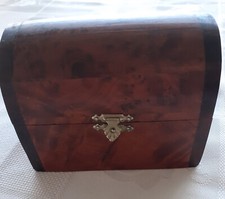  Petit coffret en Bois