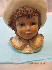 Ancienne FIGURINE BUSTE ENFANT EN RESINE hauteur 12 cm
