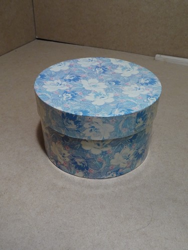 Ancienne boite chapeau en - boite,