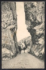 Old postcard Dinant, La Breche du Rocher Bayard 