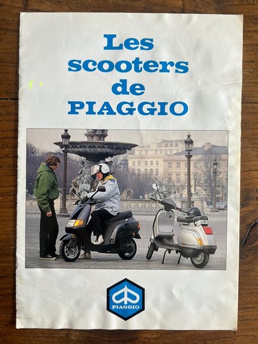 Brochure piaggio scooter - piaggio, vespa