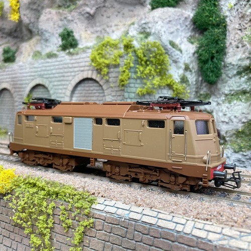 Locomotive électrique - , e