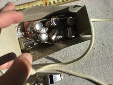 Boite de 8 sifflets de