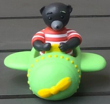 Figurine Petit Ours Brun Dans Un Avion, Bayard Presse 2008