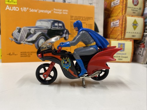 Corgi toys batcycle - corgi,