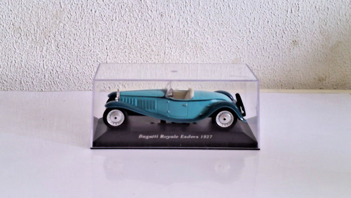Voiture ixo altaya - 1/43,