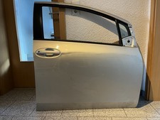 Toyota Yaris XP9 original passenger door 1E7 silver pearl year 2008 without mirror 