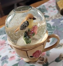 ANCIENNE BOULE A NEIGE AVEC