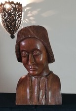 Statue en bois ancienne, buste