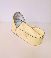 Couffin pour poupée vintage