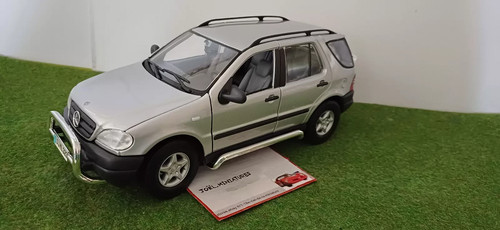 Mercedes benz 320 gris - 320,