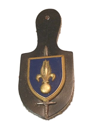 Pucelle militaire insigne - pucelle,