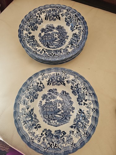 Assiettes porcelaine - 6,