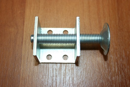 Pied réglable vis acier - vis,