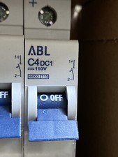 8 x disjoncteurs ABL Sursum