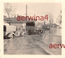 Camion Henschel remorque les