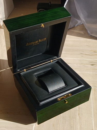 Audemars piguet watch - watch, case