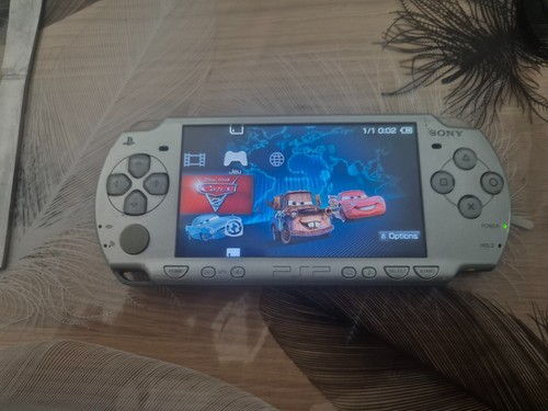 Psp 2004 silver hackée - 2004,