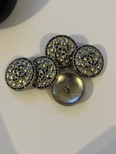 5 boutons chanel argente noir
