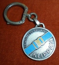 Porte-clés Key ring Ceinture de sécurité KLIPPAN métal émaillé AUGIS - LYON